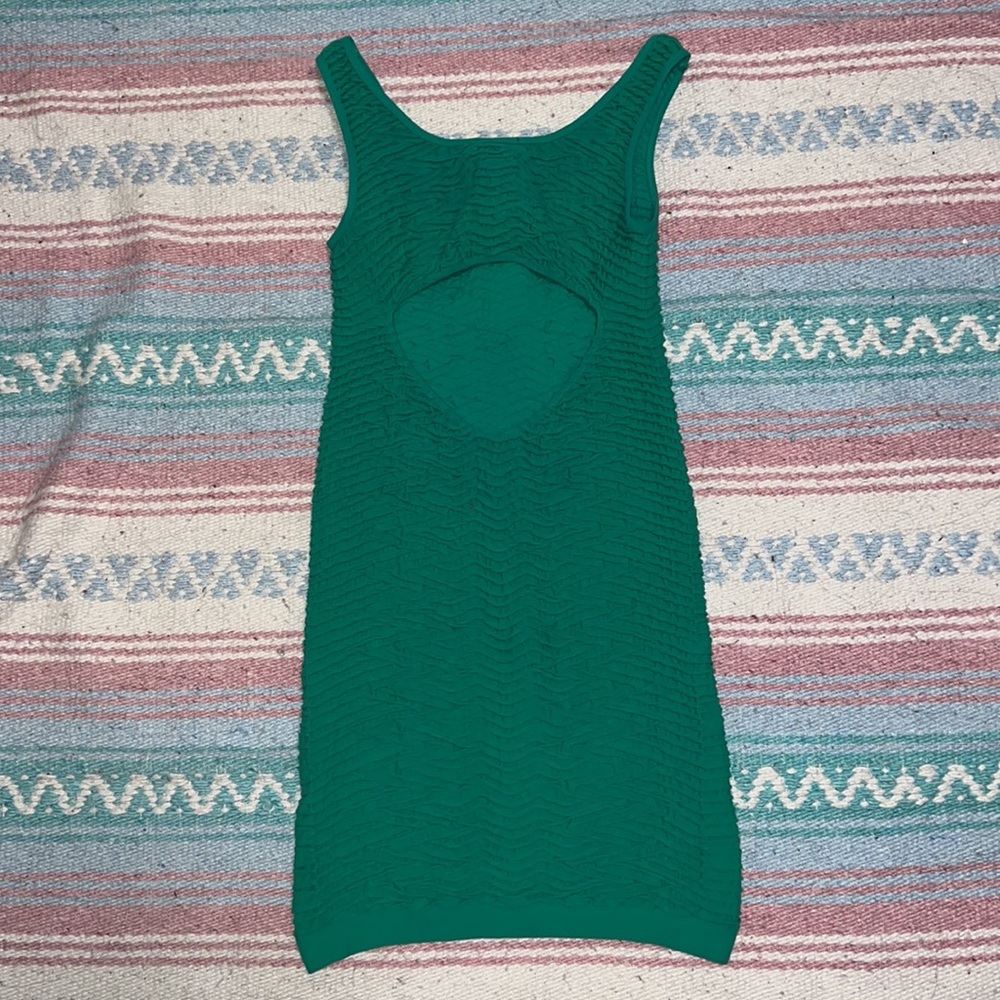 Bebe green sleeveless mini dress with textured material - Picture 2 of 2